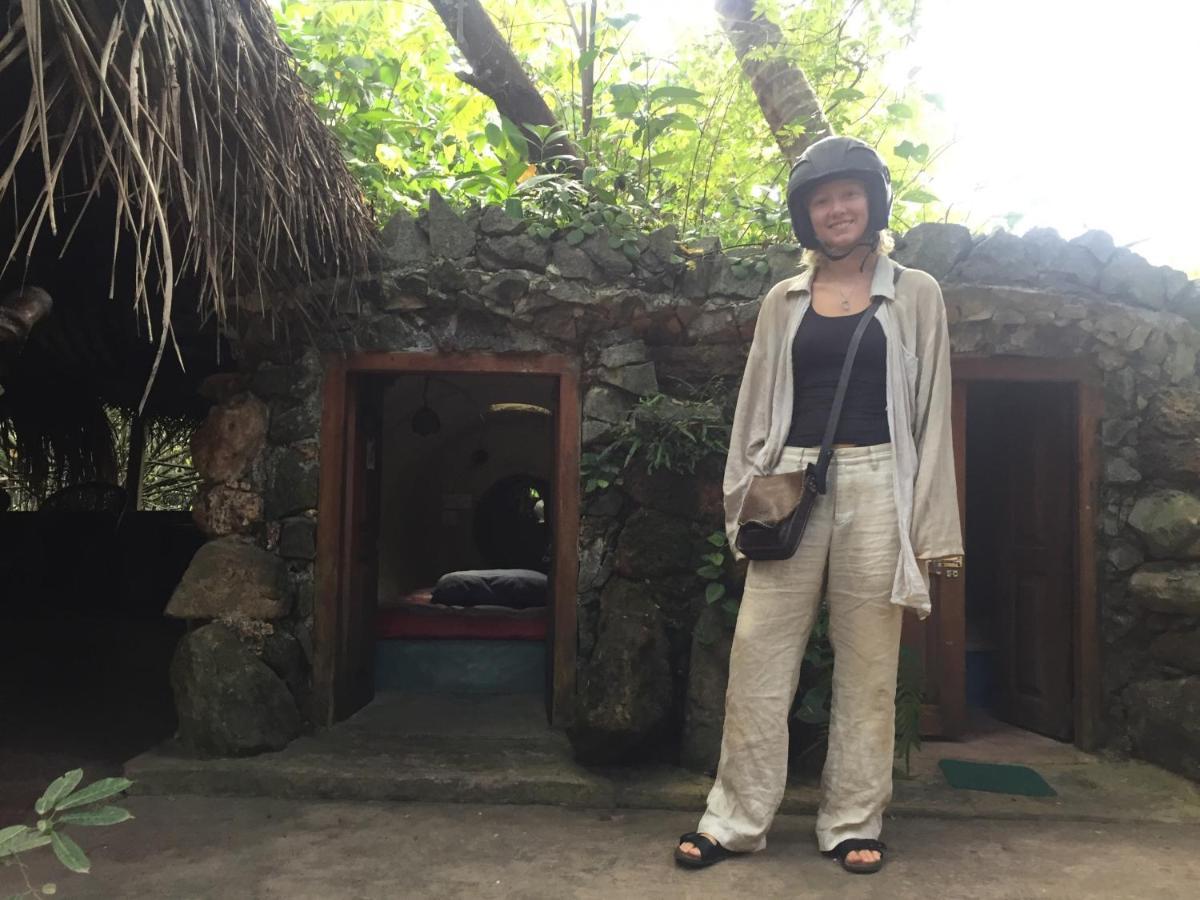 Chill Nasa Hostel Bentota Ngoại thất bức ảnh