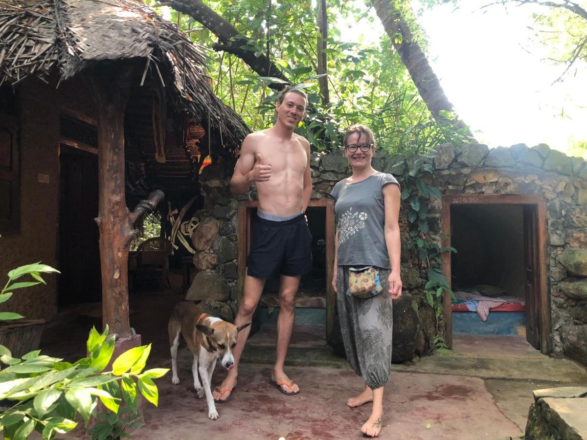Chill Nasa Hostel Bentota Ngoại thất bức ảnh
